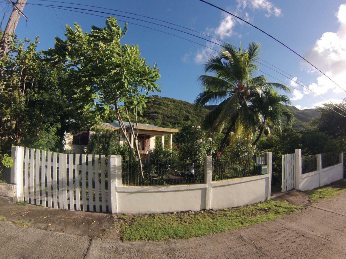 Apartamento <CASA COLIBRI> La Désirade Les Galets Exterior foto